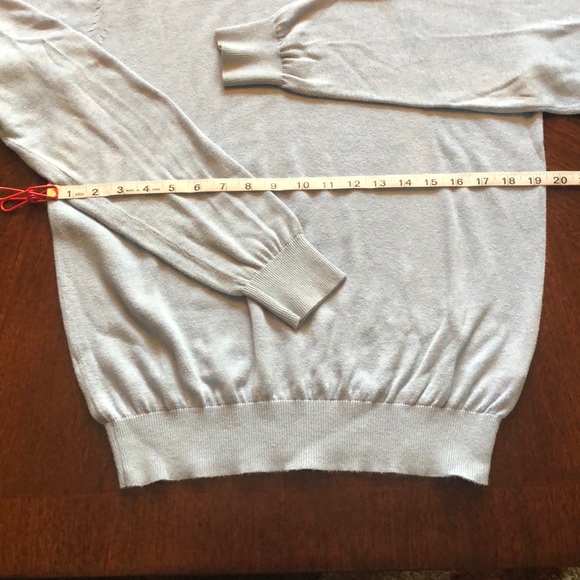 H&M, Light Blue V-Neck Sweater - Picture 3 of 4